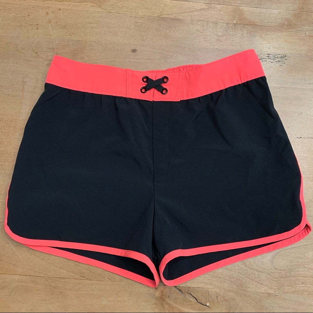 Girl’s Cat & Jack Board Shorts Size 10/12=Large